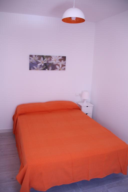Apartamento Orange Triana Centro إشبيلية المظهر الخارجي الصورة